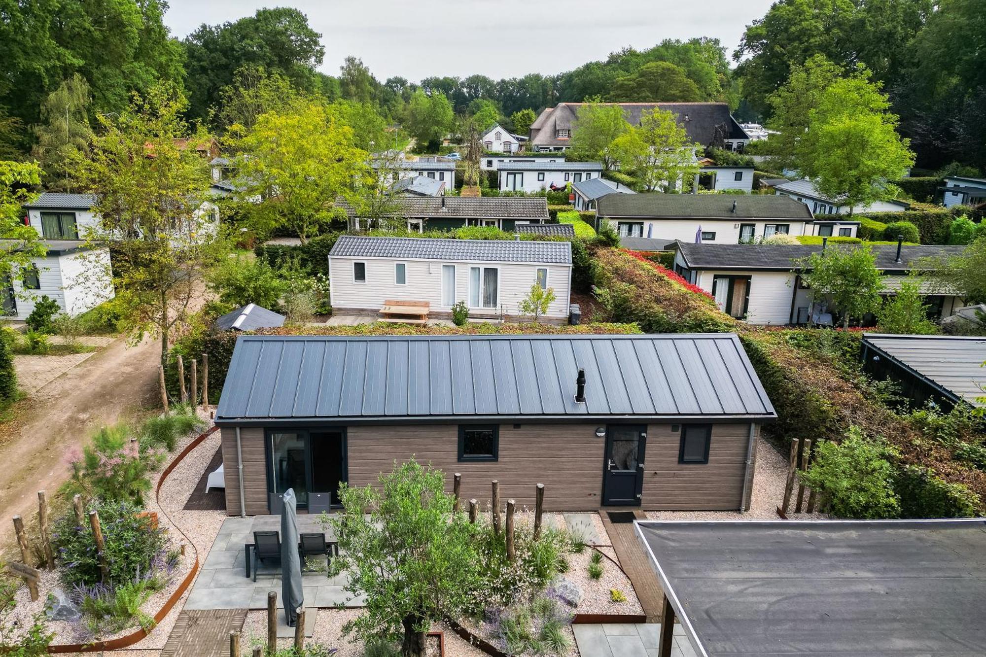 Modern Ingericht Chalet Op Groen Park Op De Veluwe Epe Kültér fotó